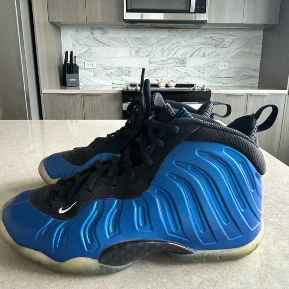 Nike Foamposite - Picture 2 of 4
